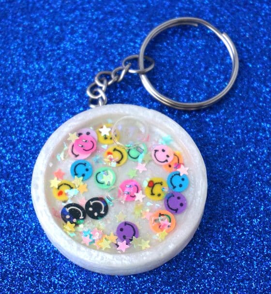 “Happy” U.V. Resin Shaker Keychain